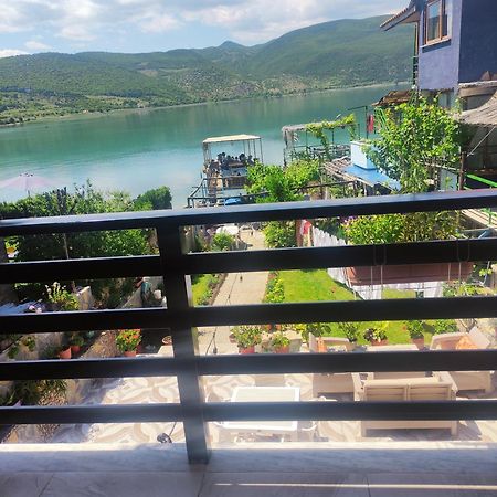 Lini Erda Lakeside Guesthouse מראה חיצוני תמונה