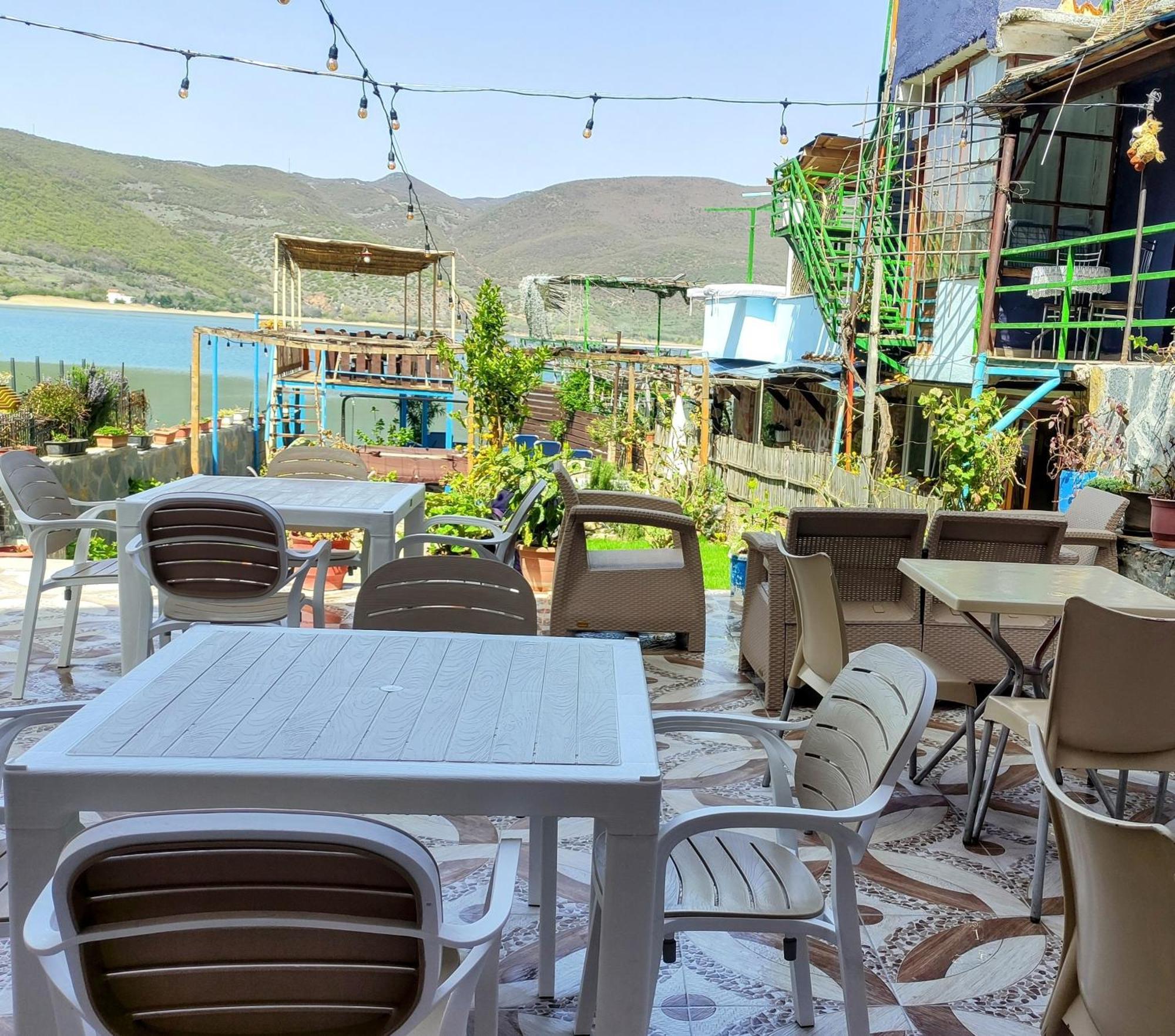 Lini Erda Lakeside Guesthouse מראה חיצוני תמונה