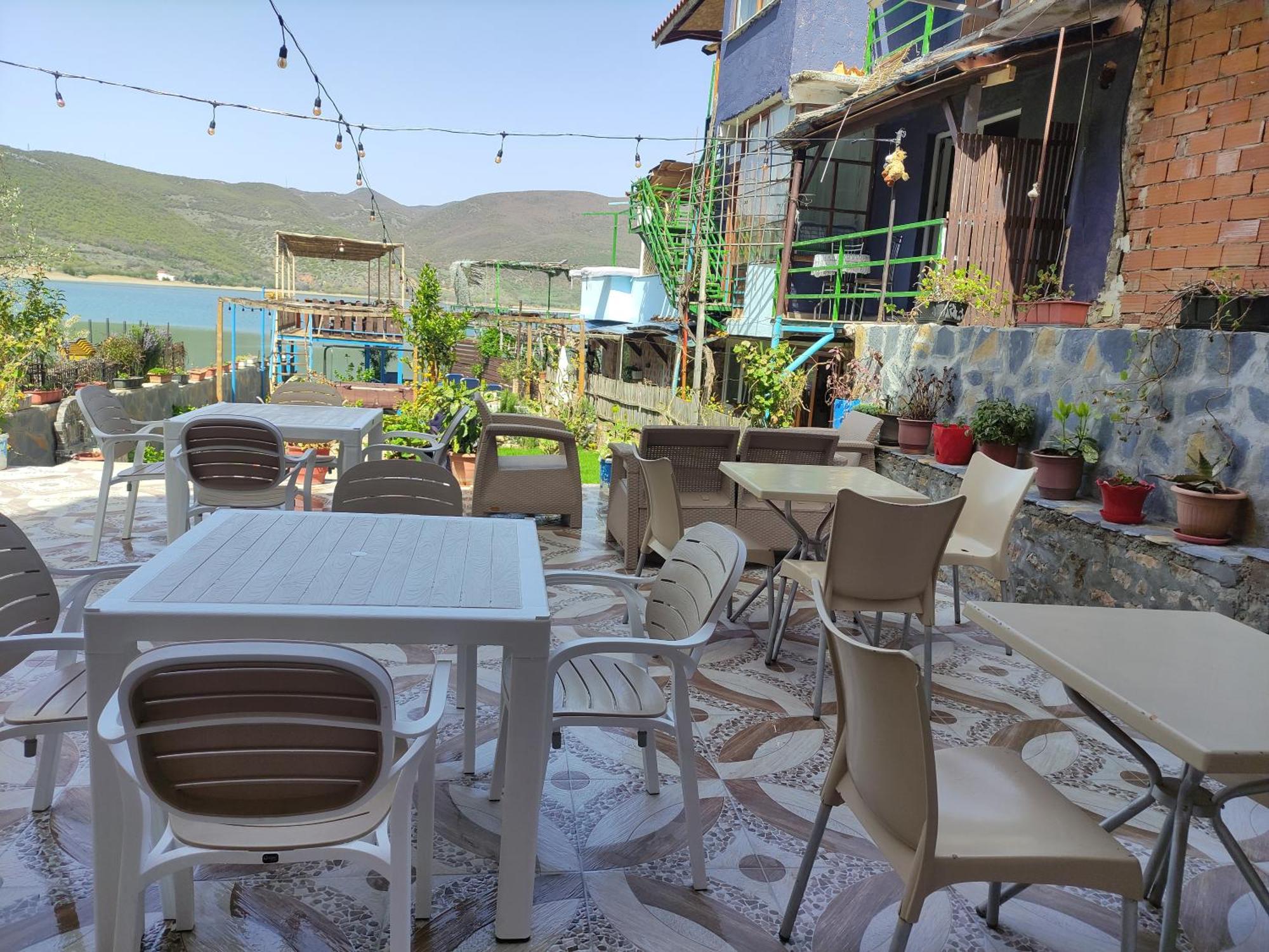 Lini Erda Lakeside Guesthouse מראה חיצוני תמונה