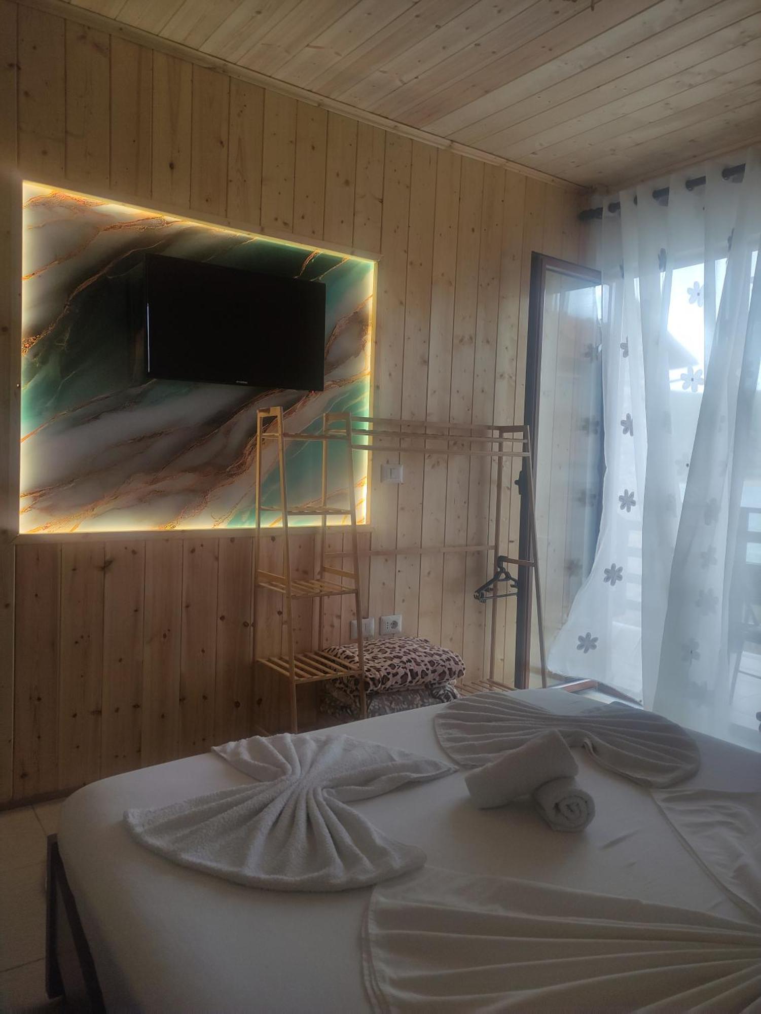 Lini Erda Lakeside Guesthouse חדר תמונה